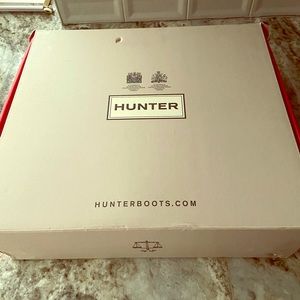 HUNTER BOOTS